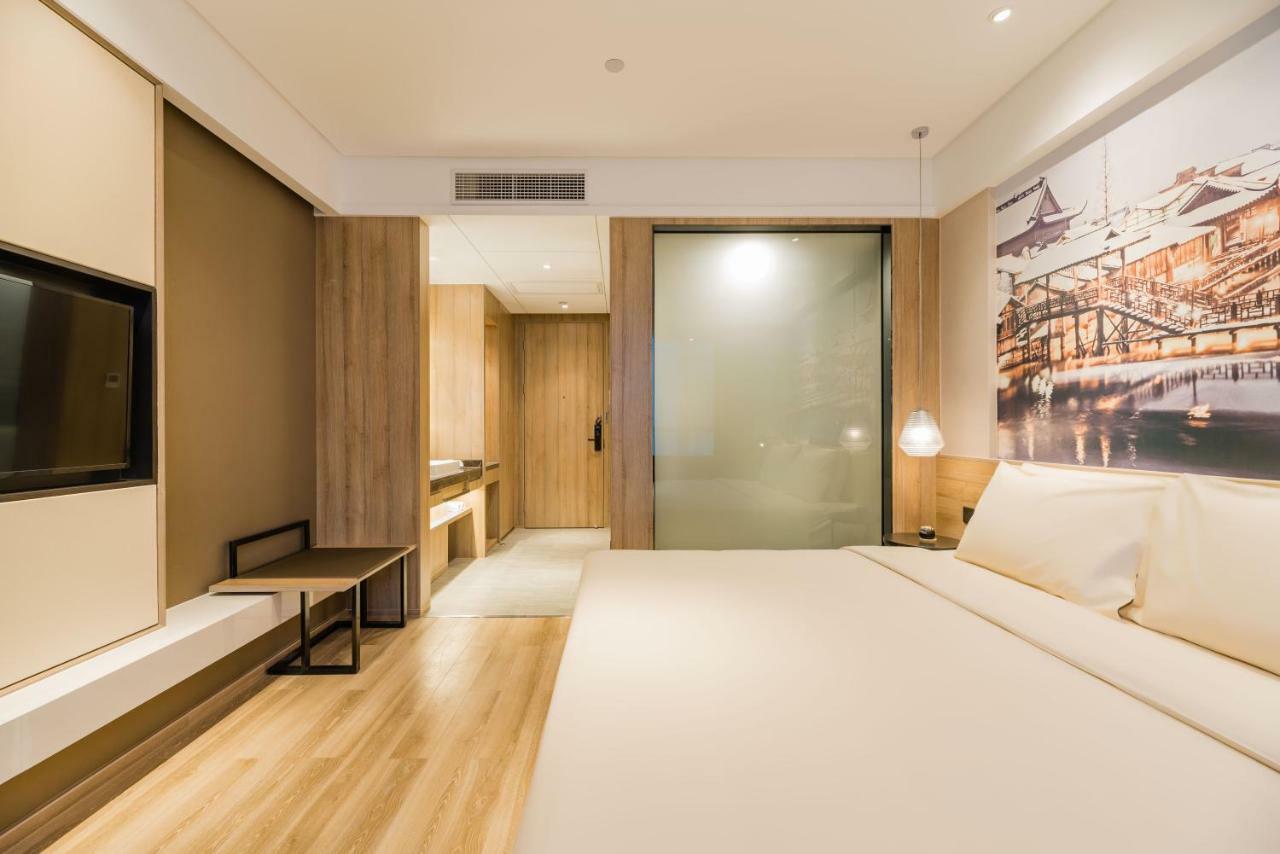 Atour Hotel Tongxiang Exterior photo